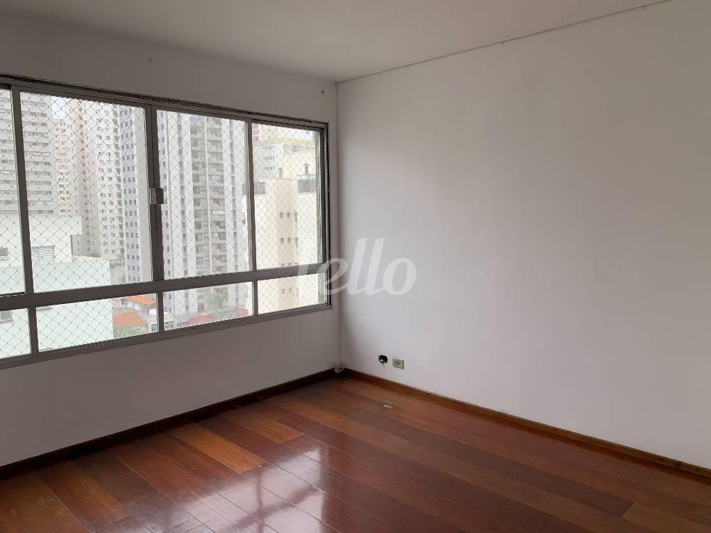 SALA de Apartamento à venda, Padrão com 75 m², 2 quartos e 2 vagas em Vila Clementino - São Paulo