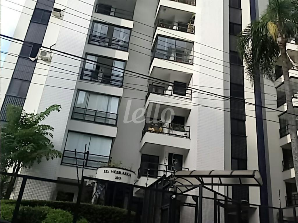 FACHADA de Apartamento para alugar, Padrão com 66 m², 2 quartos e 2 vagas em Vila Suzana - São Paulo