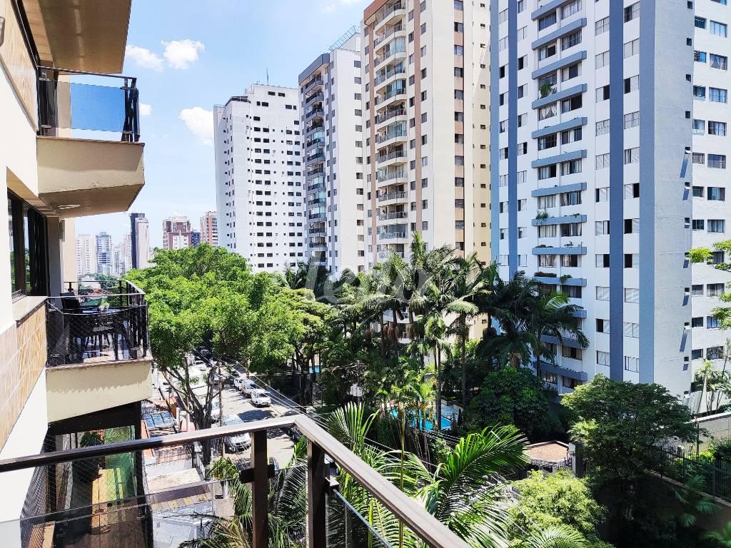 VISTA VARANDA de Apartamento à venda, Padrão com 148 m², 3 quartos e 3 vagas em Cidade Mãe do Céu - São Paulo
