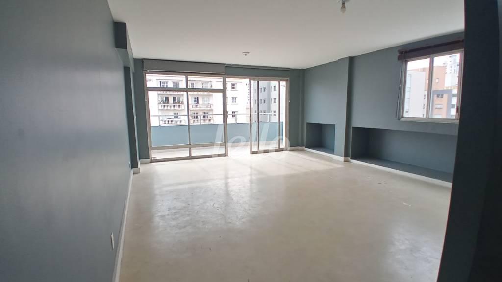 SALA de Apartamento para alugar, Padrão com 180 m², 2 quartos e 1 vaga em Paraíso - São Paulo