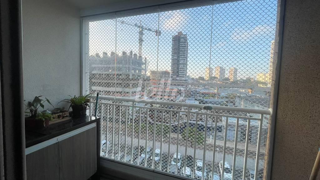 VISTA de Apartamento à venda, Padrão com 61 m², 3 quartos e 1 vaga em Vila Ema - São Paulo
