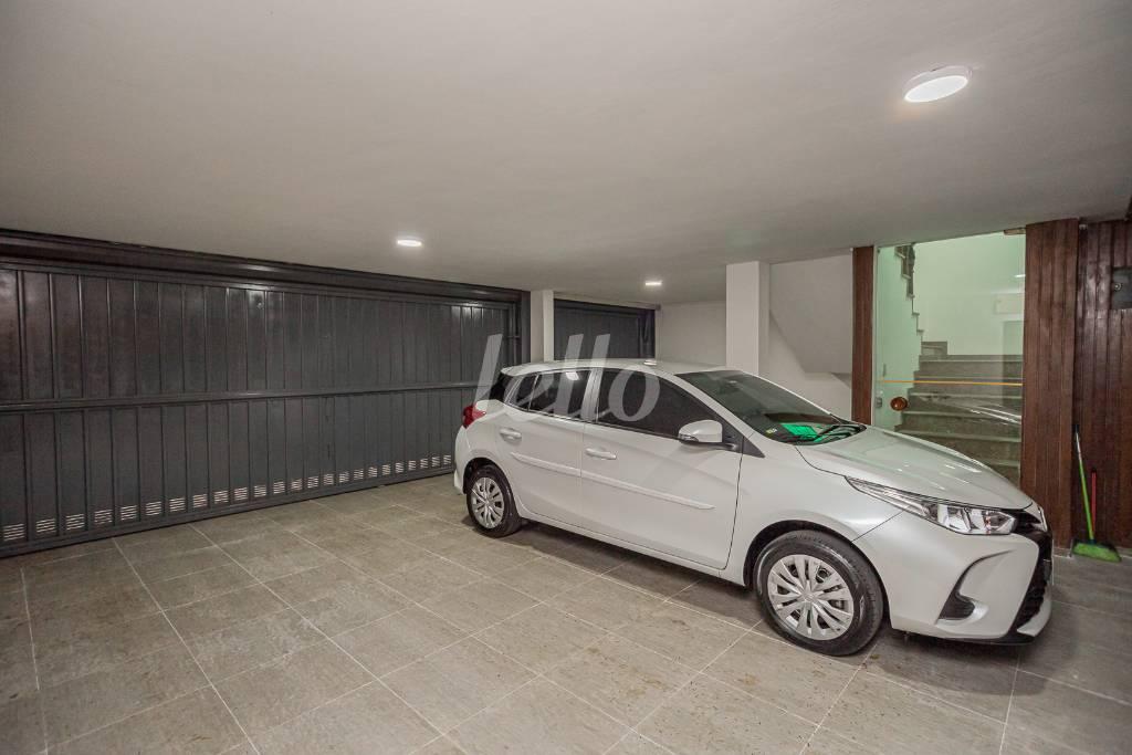 12GARAGEM_001 de Casa para alugar, sobrado com 330 m², 3 quartos e 4 vagas em Planalto Paulista - São Paulo