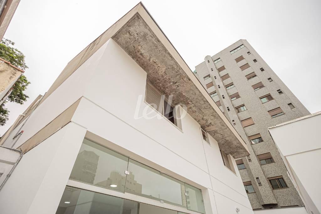 09AREA-DE-SERVICO_006 de Casa para alugar, sobrado com 330 m², 3 quartos e 4 vagas em Planalto Paulista - São Paulo