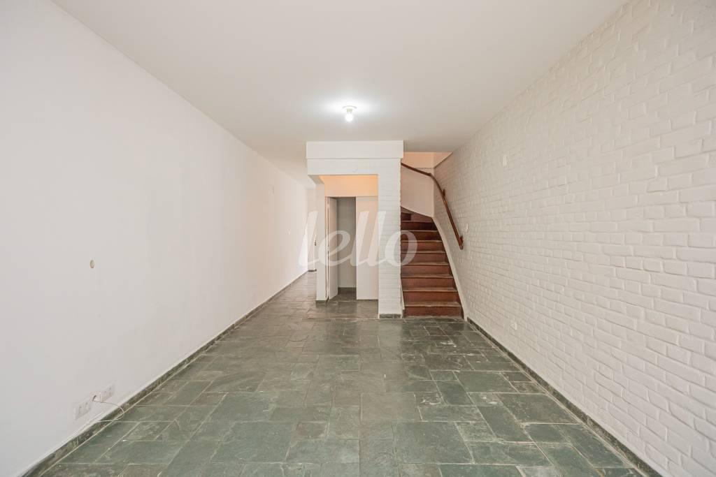 01SALA_002 de Casa para alugar, sobrado com 120 m², 2 quartos e 1 vaga em Vila Clementino - São Paulo