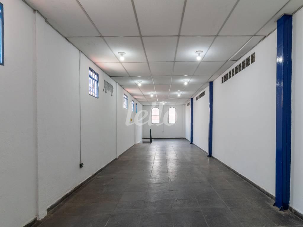 LOJA de Loja para alugar, Padrão com 250 m², e 2 vagas em Vila Anastacio - São Paulo