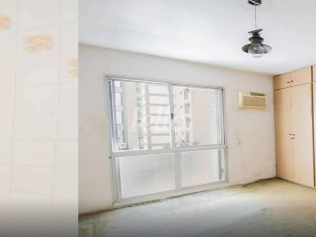 SALA de Apartamento à venda, Padrão com 127 m², 3 quartos e 1 vaga em Cerqueira César - São Paulo