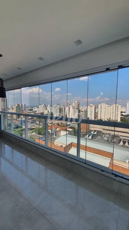 VISAO DA VARANDA GOURMET de Apartamento à venda, Padrão com 80 m², 2 quartos e 2 vagas em Tatuapé - São Paulo