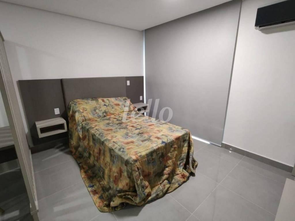 DORMITORIO de Apartamento para alugar, Padrão com 33 m², 1 quarto e 1 vaga em Centro - São Bernardo do Campo