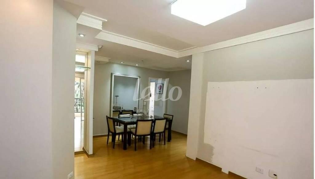 SALA DE ESTAR de Apartamento para alugar, Padrão com 100 m², 3 quartos e 2 vagas em Vila Andrade - São Paulo