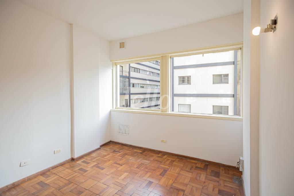 SALA de Apartamento para alugar, Padrão com 35 m², 1 quarto e em República - São Paulo