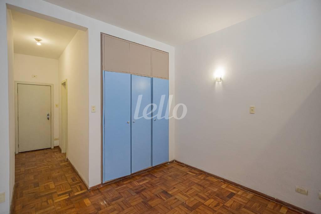 DORMITORIO de Apartamento para alugar, Padrão com 35 m², 1 quarto e em República - São Paulo