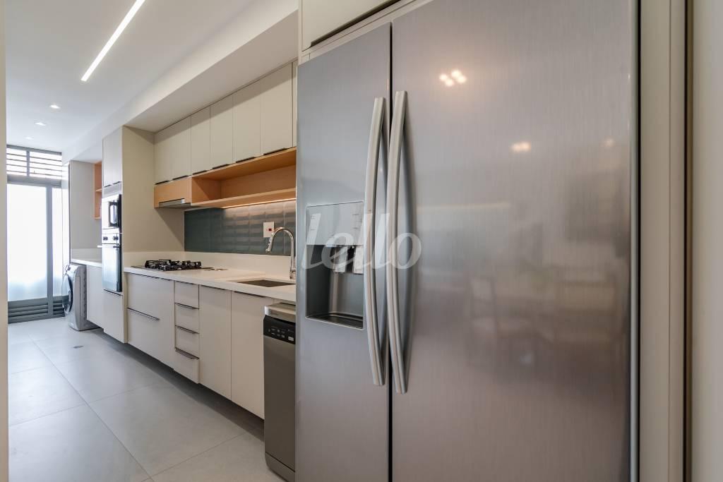 COZINHA de Apartamento à venda, Padrão com 97 m², 1 quarto e 1 vaga em Cerqueira César - São Paulo