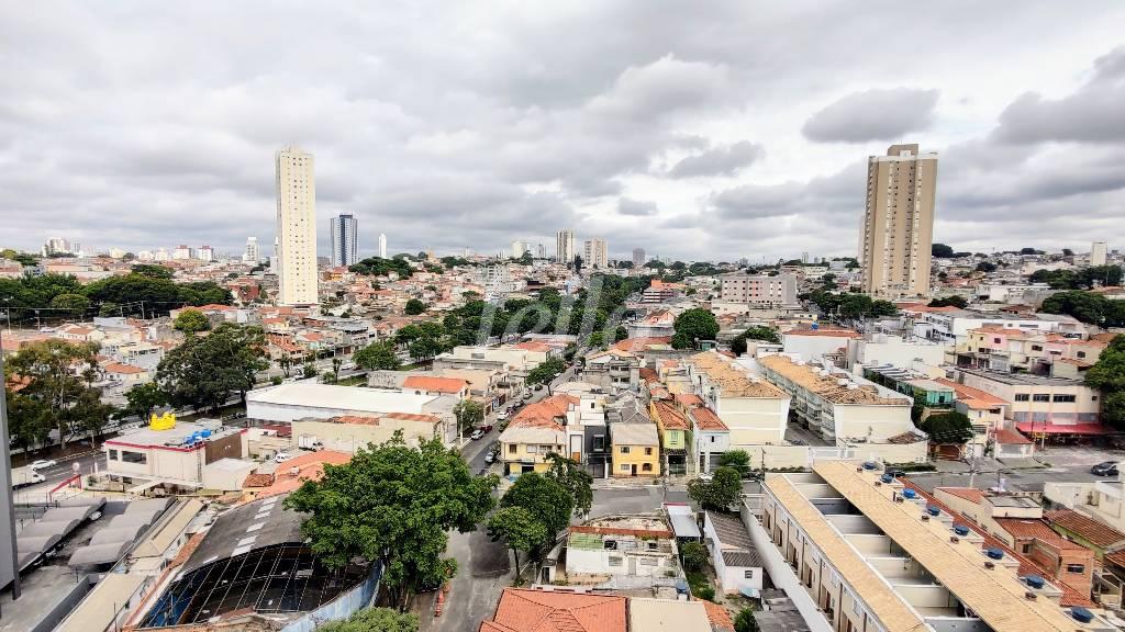 VISTA DA SACADA E DORMITÓRIOS de Apartamento à venda, Padrão com 56 m², 2 quartos e 2 vagas em Vila Bertioga - São Paulo