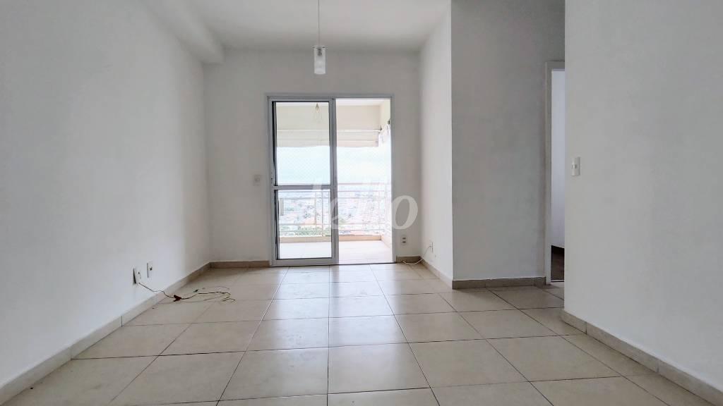 LIVING de Apartamento à venda, Padrão com 68 m², 3 quartos e 1 vaga em Vila Oratório - São Paulo