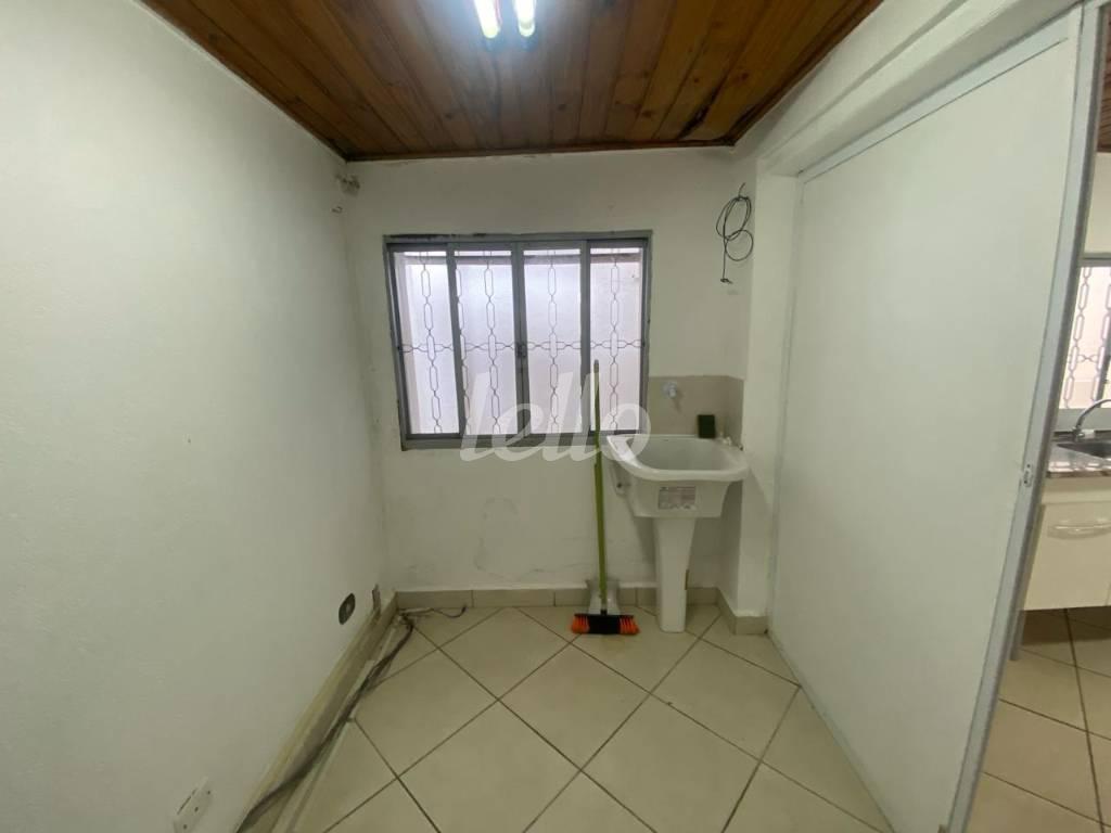 ÁREA DE SERVIÇO de Casa para alugar, sobrado com 236 m², e 2 vagas em Vila Sonia - São Bernardo do Campo