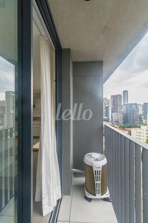 SACADA de Apartamento para alugar, Padrão com 40 m², 1 quarto e 1 vaga em Jardim Das Bandeiras - São Paulo