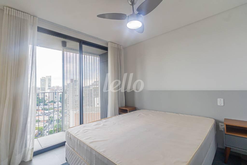 DORMITORIO de Apartamento para alugar, Padrão com 40 m², 1 quarto e 1 vaga em Jardim Das Bandeiras - São Paulo