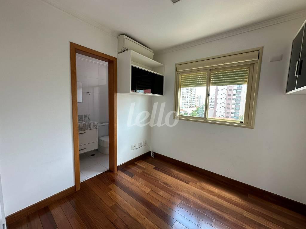 SUITE 3 de Apartamento para alugar, Padrão com 152 m², 4 quartos e 3 vagas em Santana - São Paulo