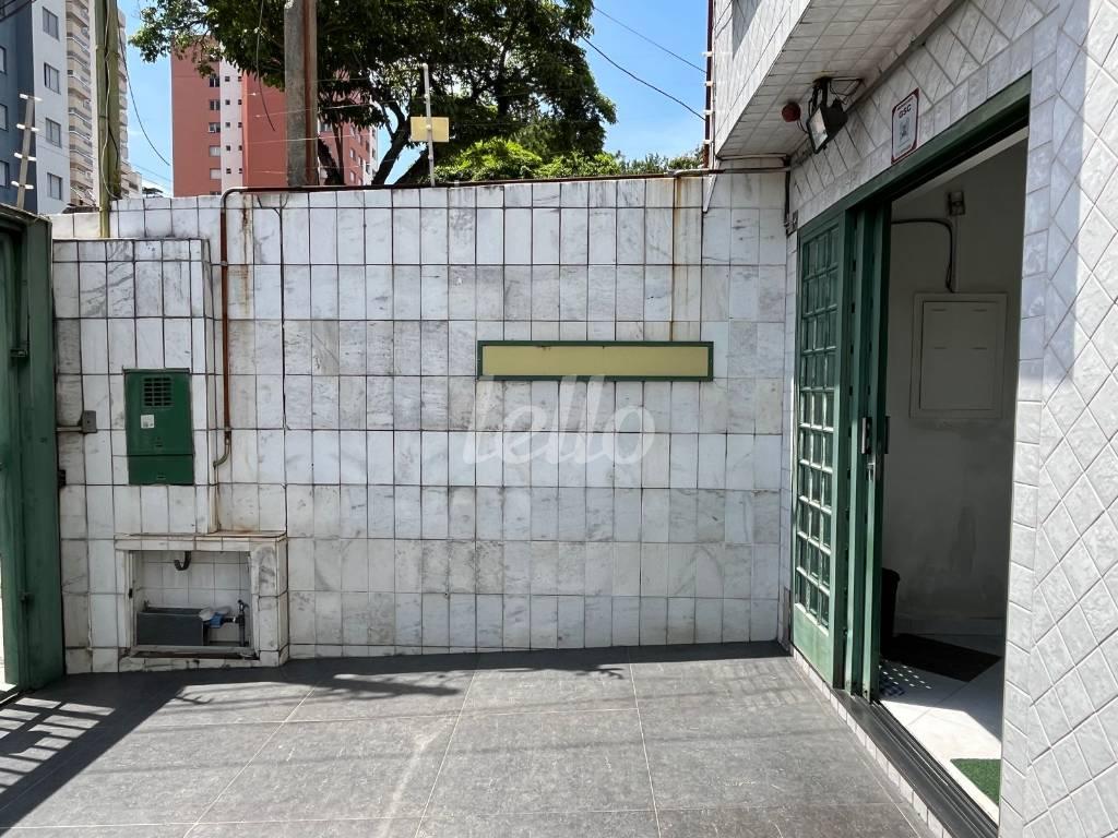 FRENTE de Prédio Comercial à venda, Monousuário com 300 m², e 1 vaga em Tatuapé - São Paulo