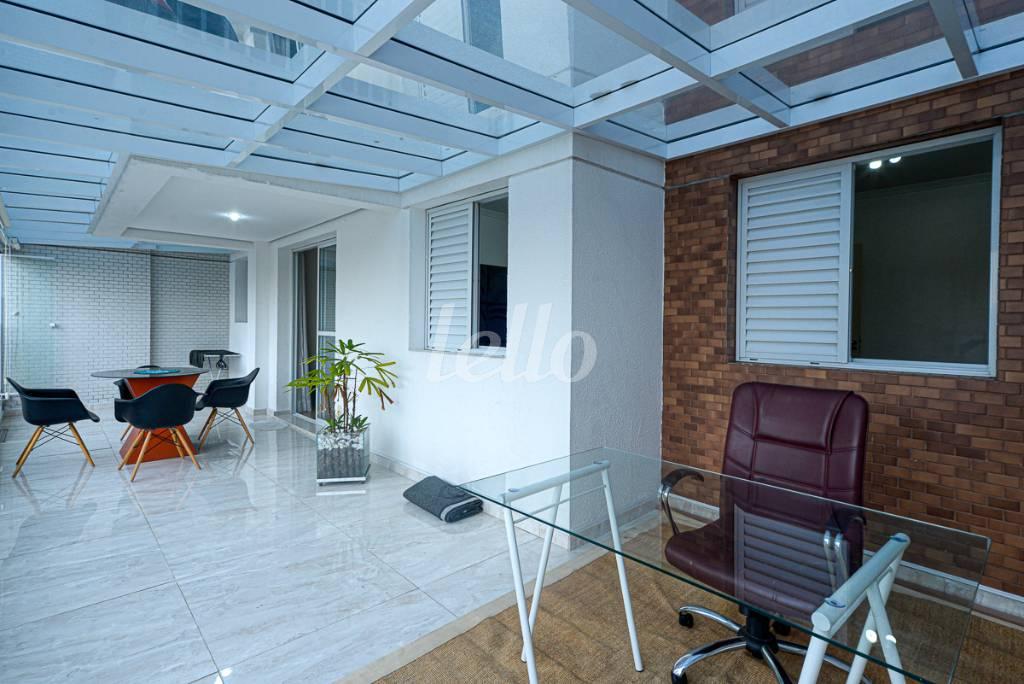 VARANDA DA SALA de Apartamento à venda, Padrão com 76 m², 2 quartos e 1 vaga em Vila Zilda - São Paulo