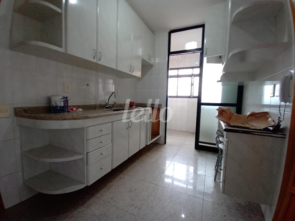 COZINHA de Apartamento à venda, Padrão com 83 m², 3 quartos e 2 vagas em Vila Zilda - São Paulo