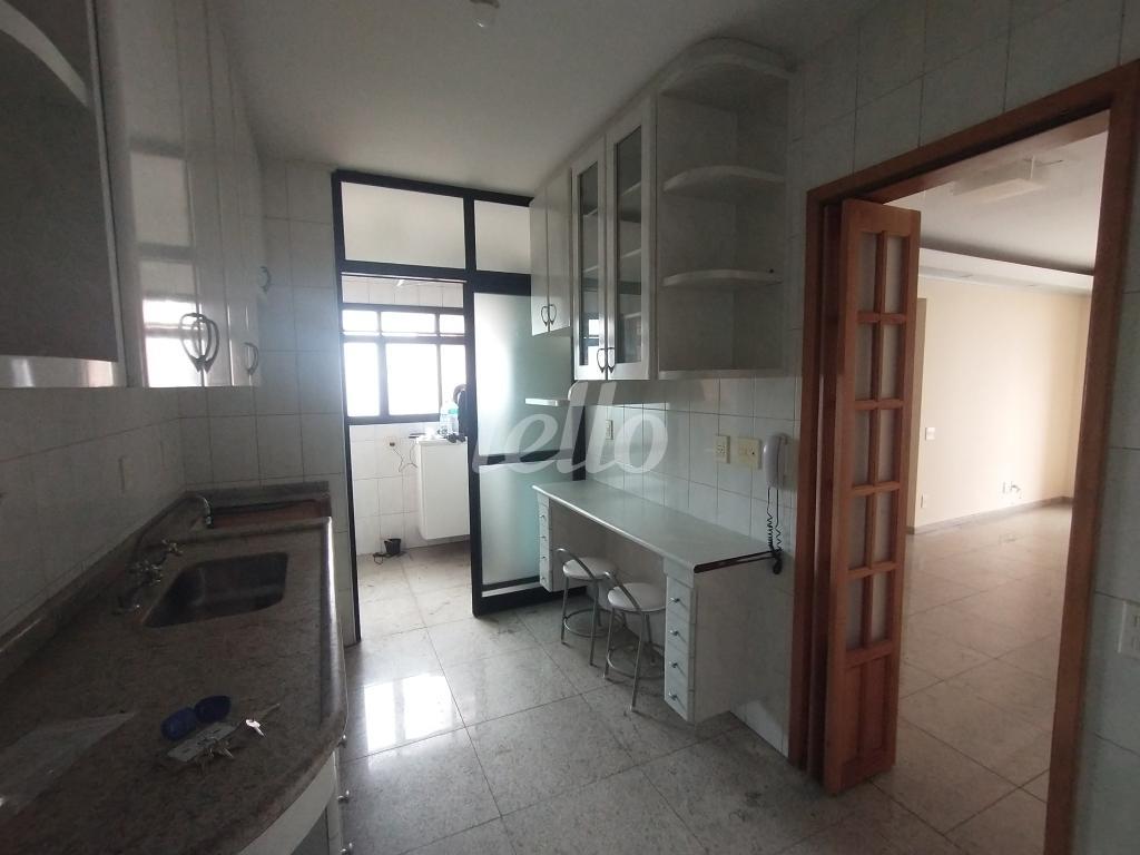 10-COZINHA-002.JPG de Apartamento à venda, Padrão com 83 m², 3 quartos e 2 vagas em Vila Zilda - São Paulo