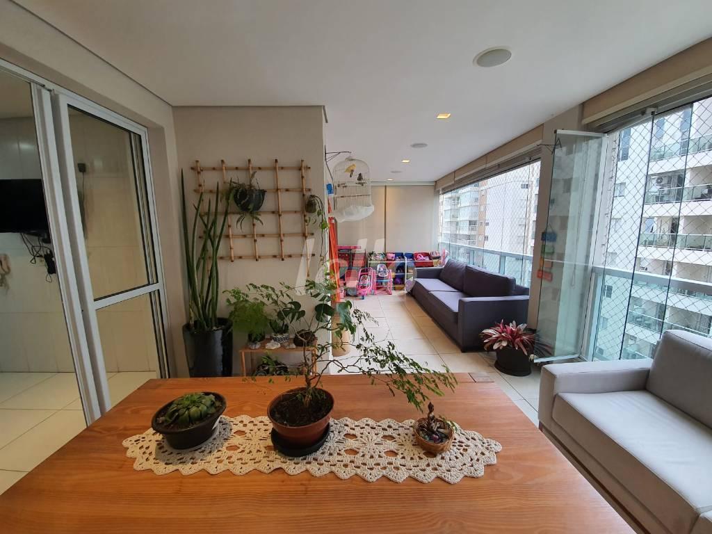 VARANDA GOURMET de Apartamento à venda, Padrão com 172 m², 4 quartos e 3 vagas em Mooca - São Paulo