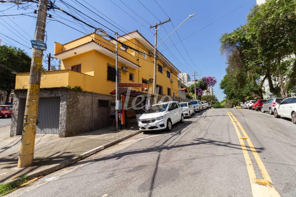 FACHADA de Casa para alugar, sobrado com 160 m², 6 quartos e 1 vaga em Vila Pompeia - São Paulo