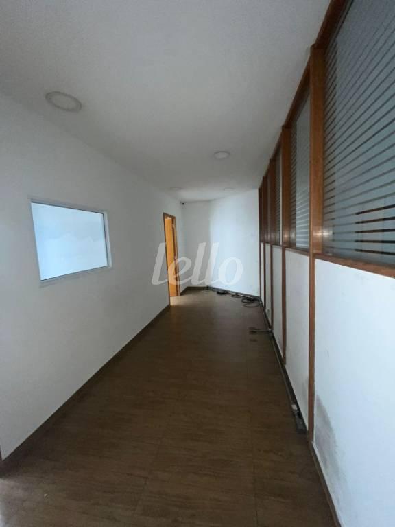 SALAS de Sala / Conjunto para alugar, Padrão com 135 m², e 1 vaga em República - São Paulo