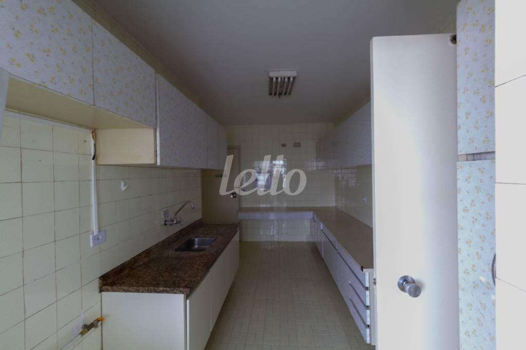 COZINHA (4) de Apartamento para alugar, Padrão com 140 m², e 1 vaga em Paraíso - São Paulo
