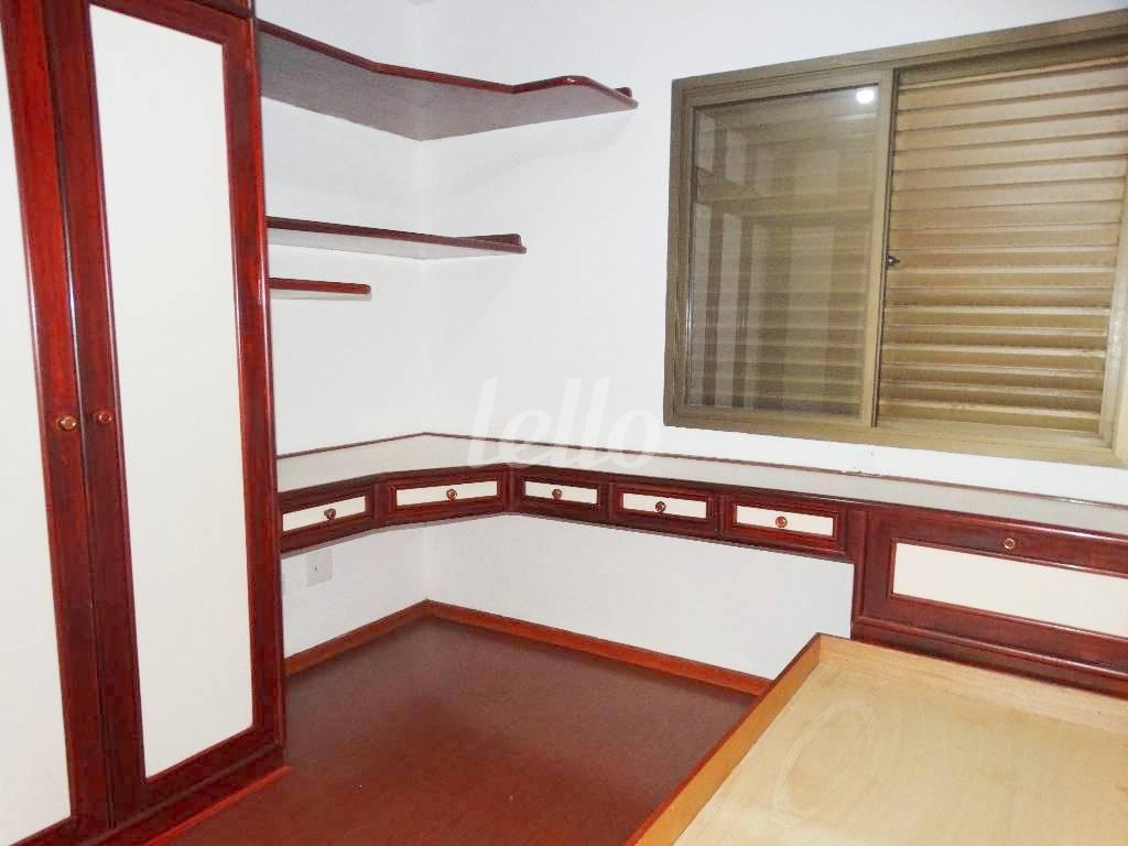 DORMITORIO de Apartamento à venda, Padrão com 70 m², 2 quartos e 1 vaga em Vila Gumercindo - São Paulo