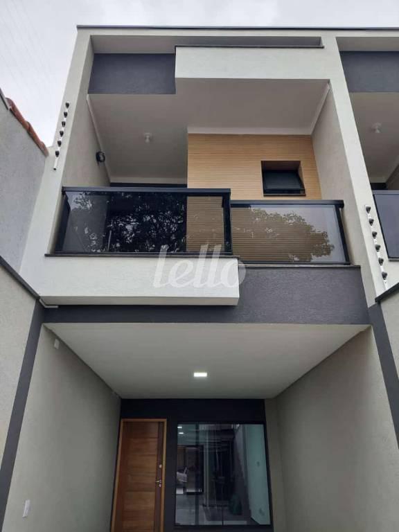 FACHADA de Casa à venda, sobrado com 130 m², 3 quartos e 2 vagas em Penha de França - São Paulo