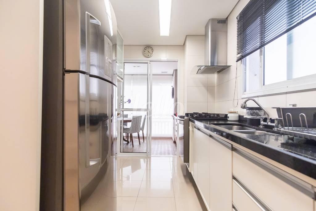 COZINHA de Apartamento à venda, Padrão com 132 m², 3 quartos e 2 vagas em Vila Prudente - São Paulo