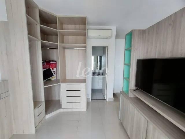 LIVING de Apartamento à venda, Padrão com 37 m², 1 quarto e 1 vaga em Santo Amaro - São Paulo