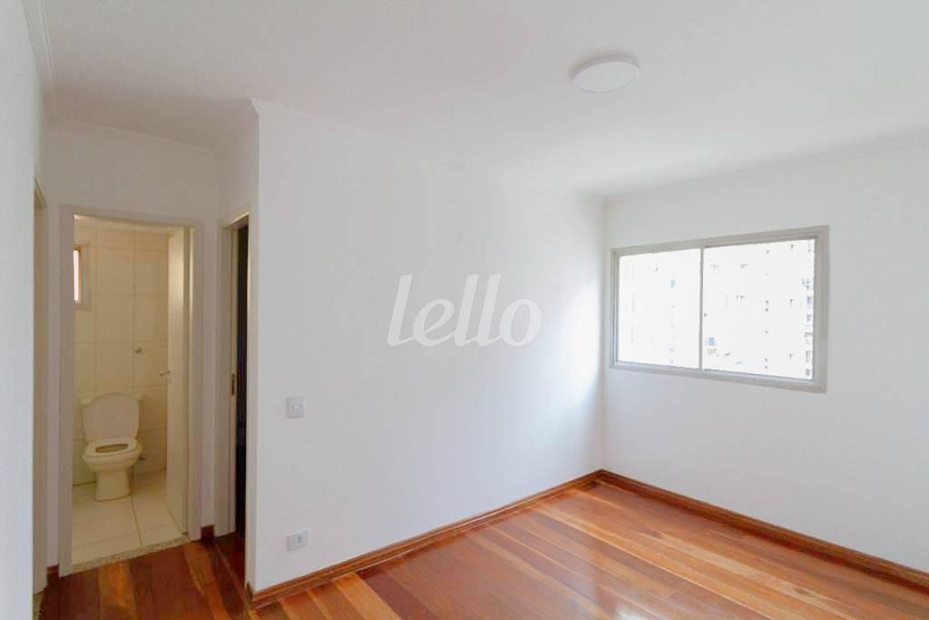 LIVING de Apartamento à venda, Padrão com 34 m², 1 quarto e 1 vaga em Indianópolis - São Paulo