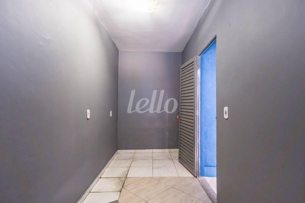 07AREA-DE-SERVICO_008 de Casa para alugar, térrea com 90 m², 3 quartos e 2 vagas em Vila Formosa - São Paulo