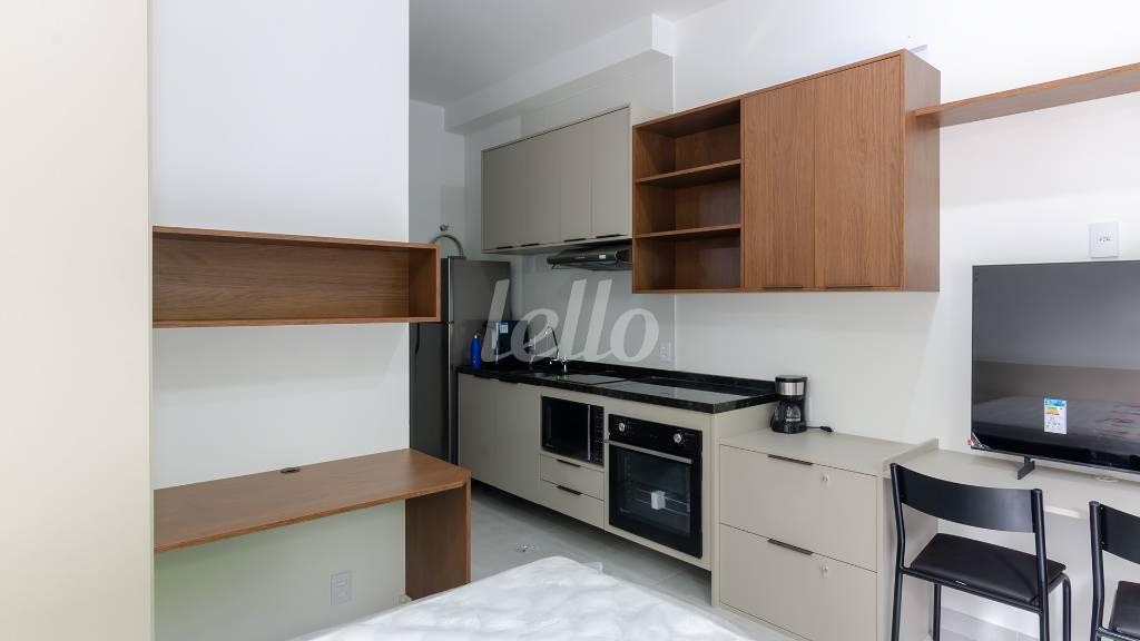 COZINHA de Apartamento para alugar, Padrão com 24 m², 1 quarto e em Vila Olímpia - São Paulo