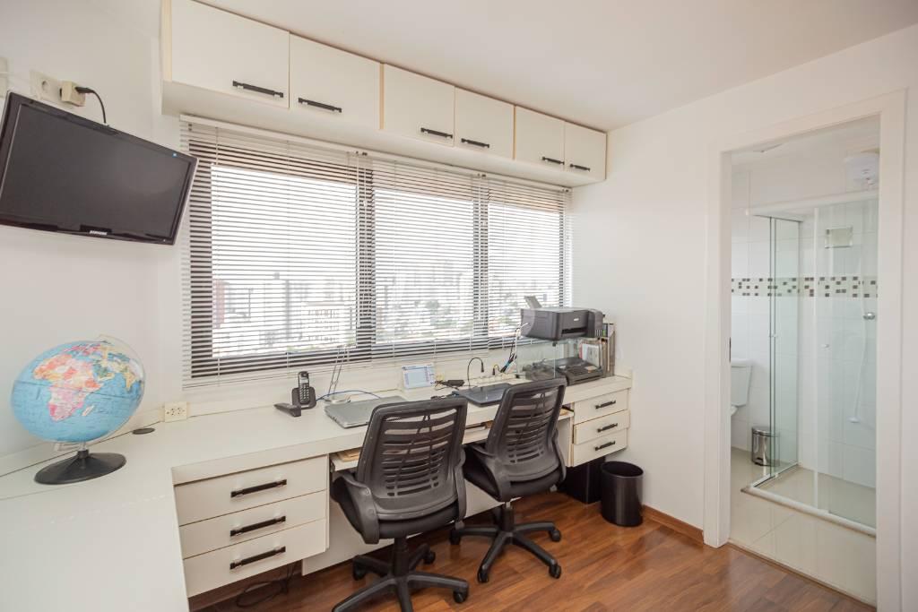 SUITE 1 de Apartamento à venda, cobertura - Padrão com 142 m², 3 quartos e 3 vagas em Bosque da Saúde - São Paulo