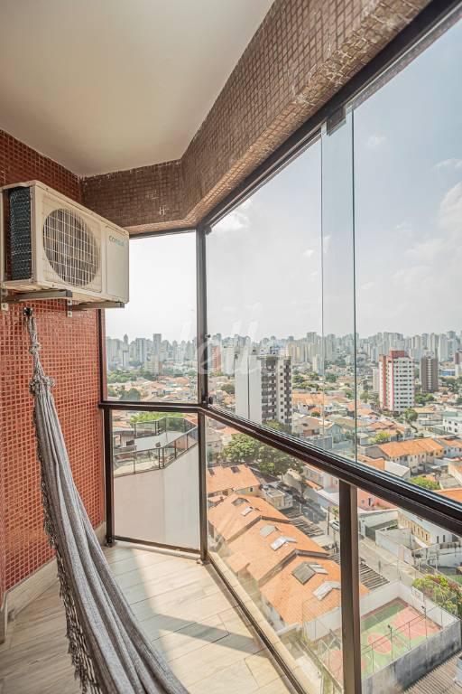 VARANDA de Apartamento à venda, cobertura - Padrão com 142 m², 3 quartos e 3 vagas em Bosque da Saúde - São Paulo
