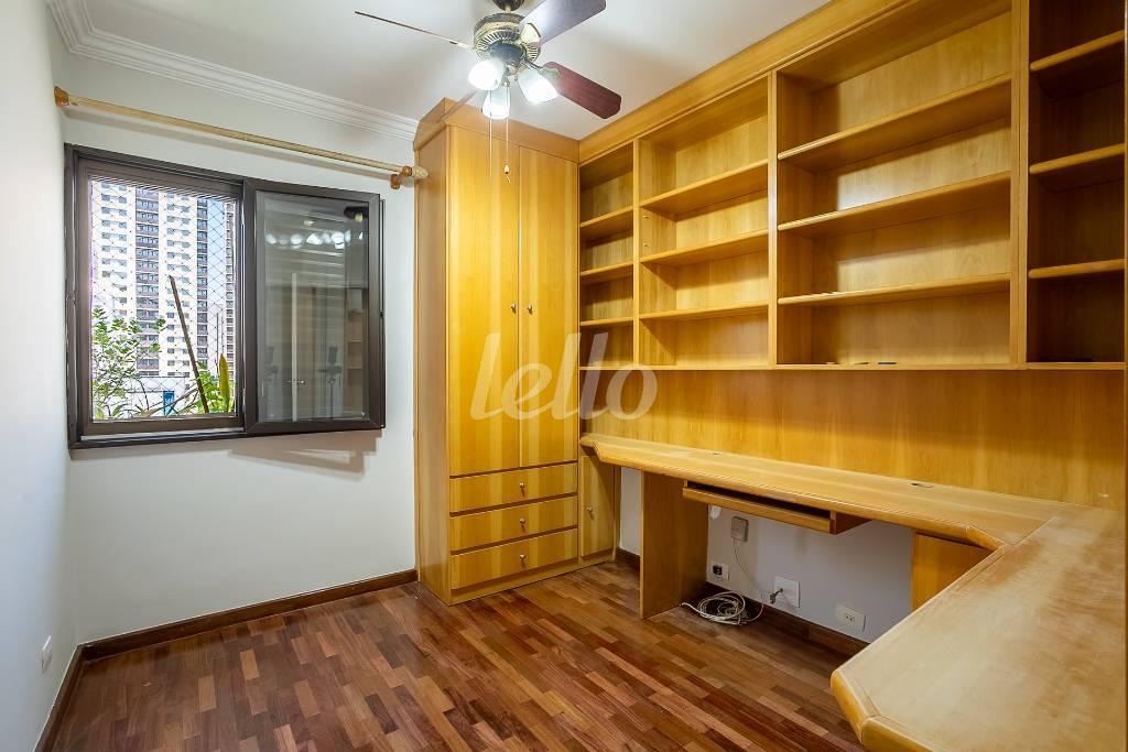 DORMITORIO de Apartamento para alugar, Padrão com 93 m², 3 quartos e 2 vagas em Itaim Bibi - São Paulo