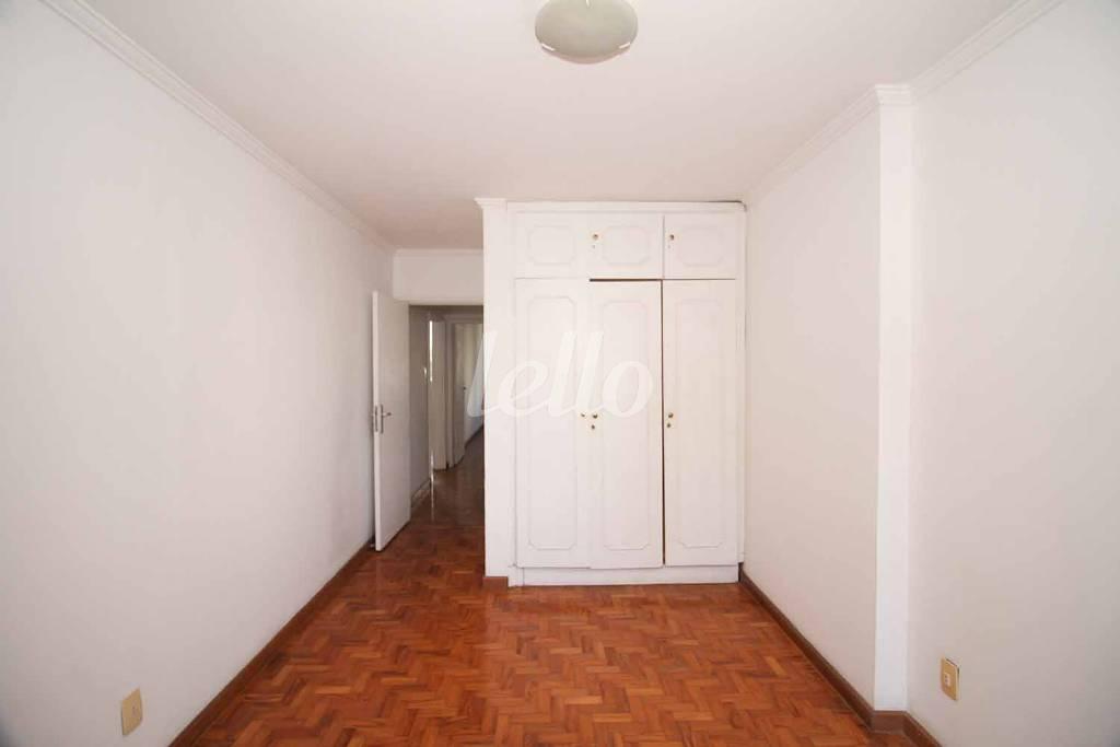 DORMITÓRIO 1 de Apartamento para alugar, Padrão com 133 m², 2 quartos e 1 vaga em Cerqueira César - São Paulo