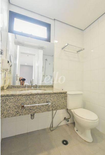 BANHEIRO SOCIAL de Apartamento à venda, Flat com 33 m², 1 quarto e 1 vaga em Vila Mariana - São Paulo