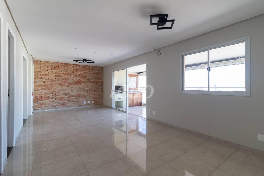 SALA de Apartamento à venda, Padrão com 114 m², 3 quartos e 2 vagas em Vila Carrão - São Paulo