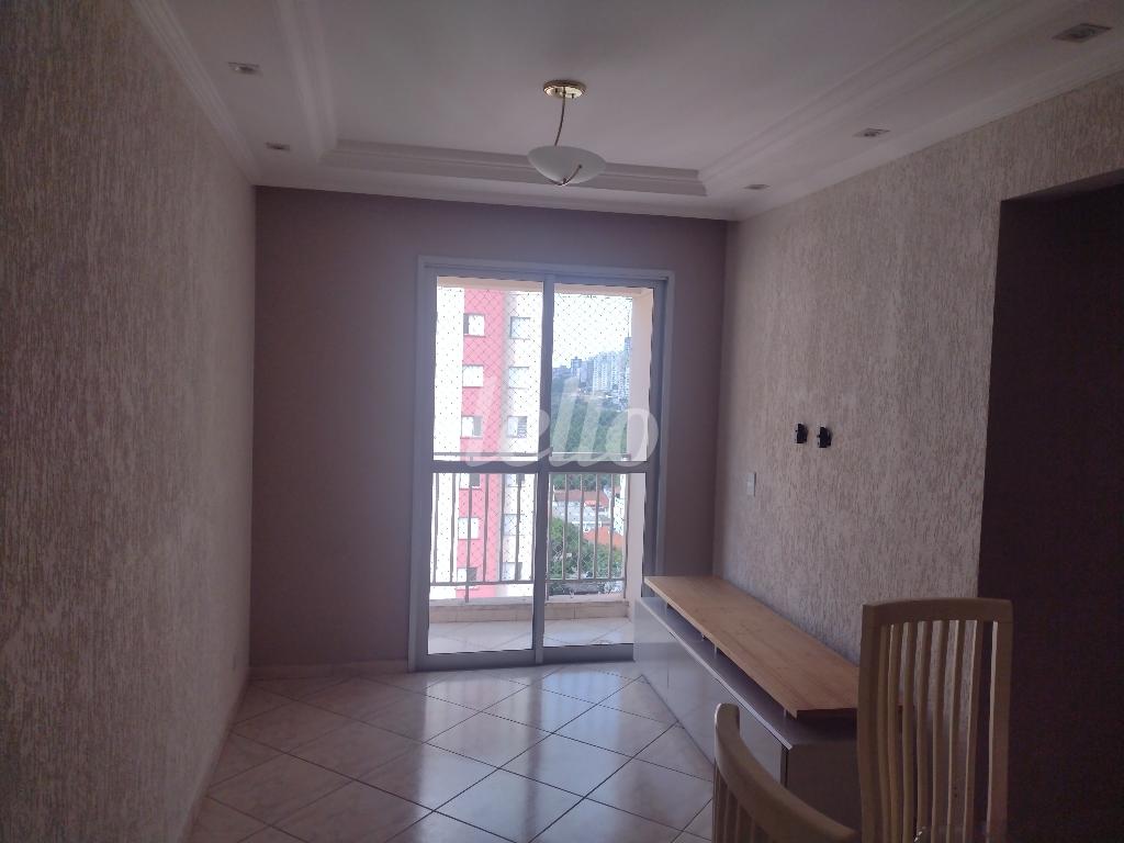 SALA de Apartamento à venda, Padrão com 70 m², 3 quartos e 1 vaga em Vila Carlos de Campos - São Paulo