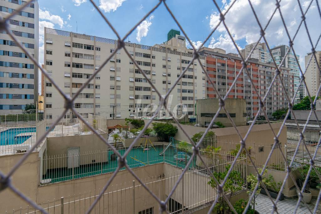 VISTA de Apartamento à venda, Padrão com 108 m², 3 quartos e 2 vagas em Pinheiros - São Paulo