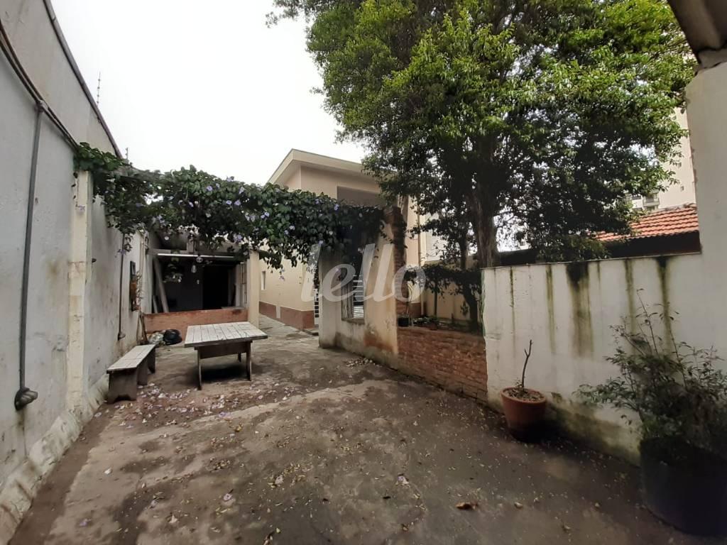 QUINTAL de Área / Terreno à venda, Padrão com 500 m², e em Vila Santo Estéfano - São Paulo