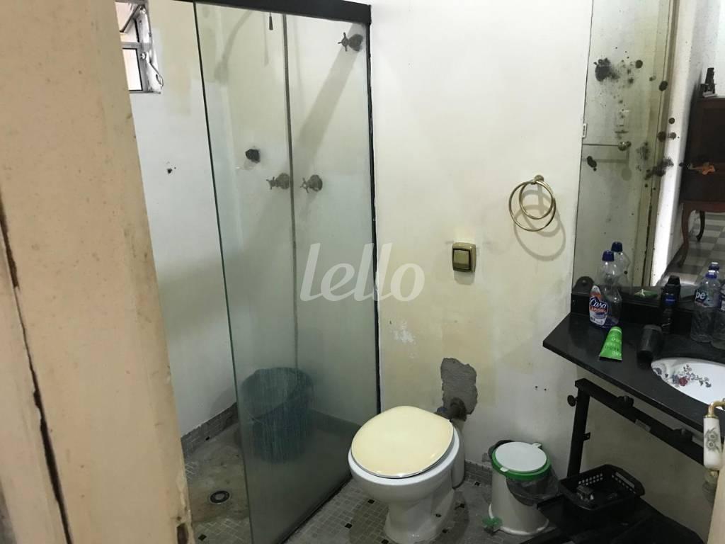 BANHO de Apartamento à venda, Padrão com 55 m², 1 quarto e 1 vaga em Mirandopolis - São Paulo