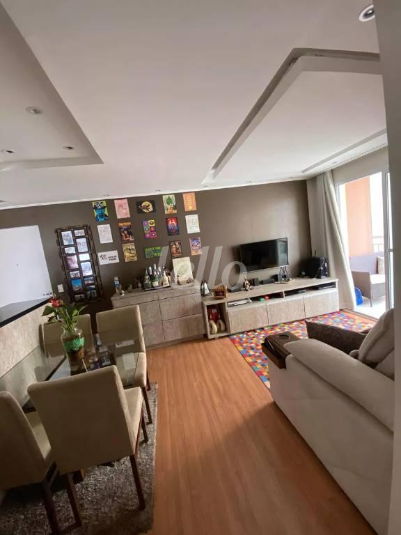 SALA de Apartamento à venda, Padrão com 64 m², 2 quartos e 1 vaga em Brás - São Paulo