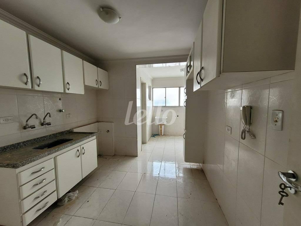 COZINHA de Apartamento para alugar, Padrão com 77 m², 2 quartos e 2 vagas em Moema - São Paulo