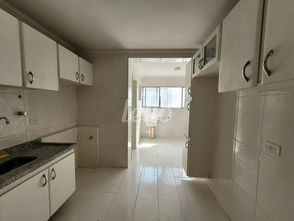 COZINHA de Apartamento para alugar, Padrão com 77 m², 2 quartos e 2 vagas em Moema - São Paulo